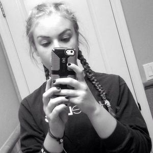 Meet your Posher, Lexi