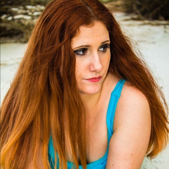 Meet your Posher, Tiffany - Picture 2 of 4