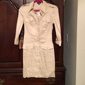 Button down Bebe dress