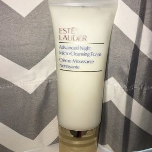 **SOLD** Advanced Night Cleansing Foam