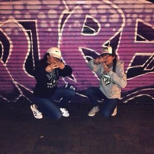 Meet your Posher, Hannity