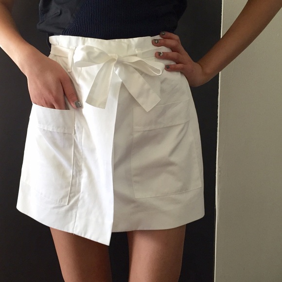 Zara Dresses & Skirts - [zara] white poplin skirt w belt