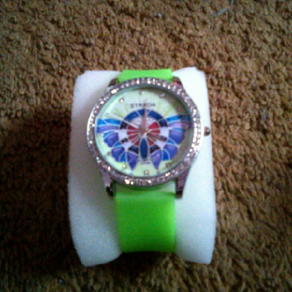 🌹SALE!🌹 Neon Green Butterfly Strada Watch - Picture 1 of 4