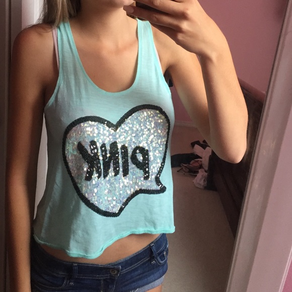 PINK Victoria's Secret Tops - VS PINK crop top! 😍❤️