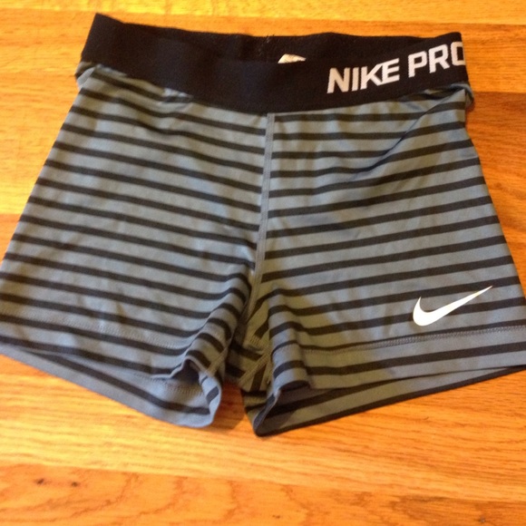 Nike Pants - Too small