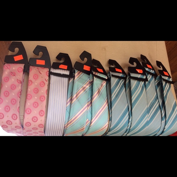 ❌SOLD❌💐 BUNDLE of assorted men's ties. - Picture 4 of 4