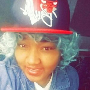 Meet your Posher, Laelae