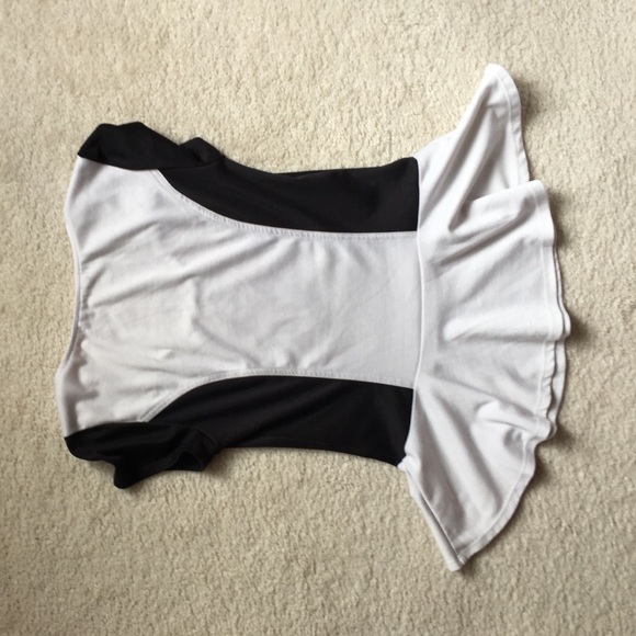 Peplum black & white top🌚🌝 - Picture 2 of 4