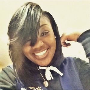 Meet your Posher, Ebony