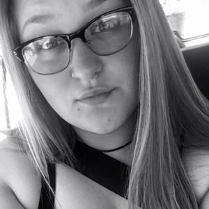 Meet your Posher, Lydia