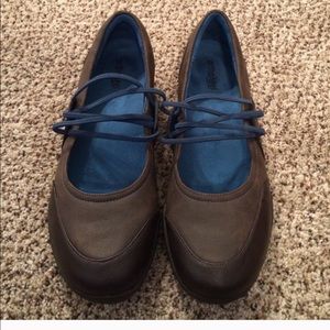 Orthaheel maryjanes brown