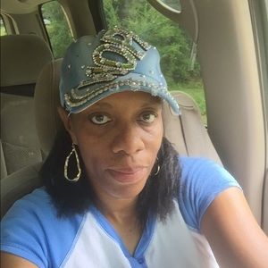 Meet your Posher, Sandra