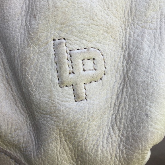 Linea Pelle Shoulder Bag 🌼 - Picture 4 of 4