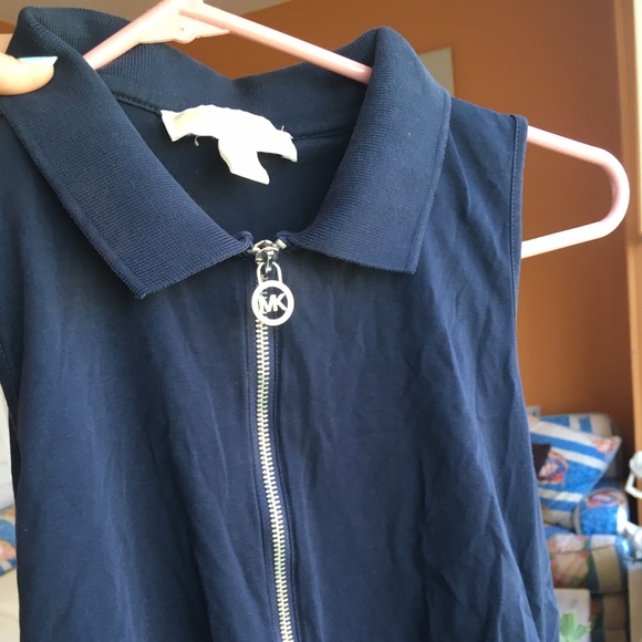 Michael Kors Sleeveless Zip Up Collared Shirt