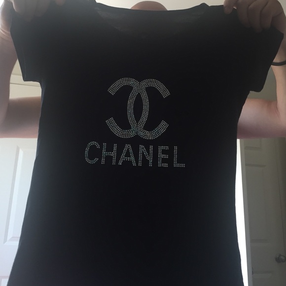 Chanel sparkles shirt