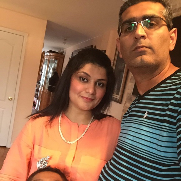 Meet your Posher, Rubab - Picture 1 of 1