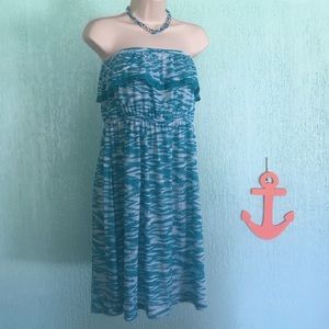 Strapless ruffle dress with crochet detail