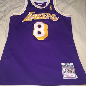 Original Kobe Bryant Lakers Jersey !!