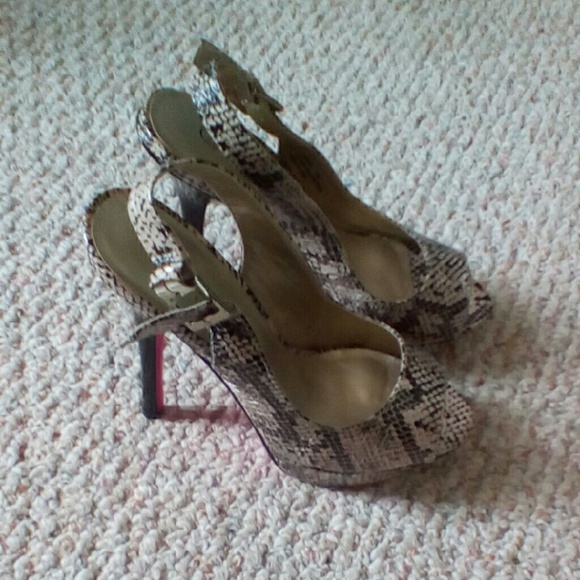 Signature  Shoes - Snake Open Toe Platform