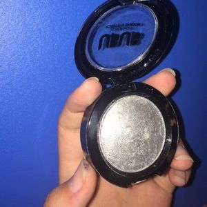 Silver baked eyeshadow