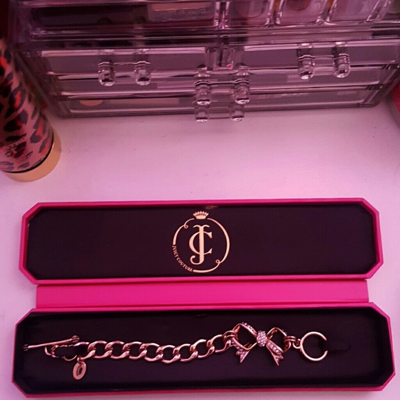 Juicy Couture rose gold chain bracelet