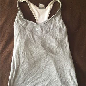 Nike tank w/built in bra