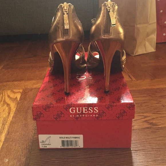❤️Guess gold heels! ❤️ size 7.5 - Picture 4 of 4