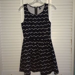 H&M Black and White dress