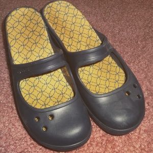 navy croc wedges 💙💙💙