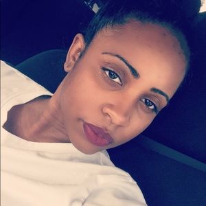 Meet your Posher, Deanne