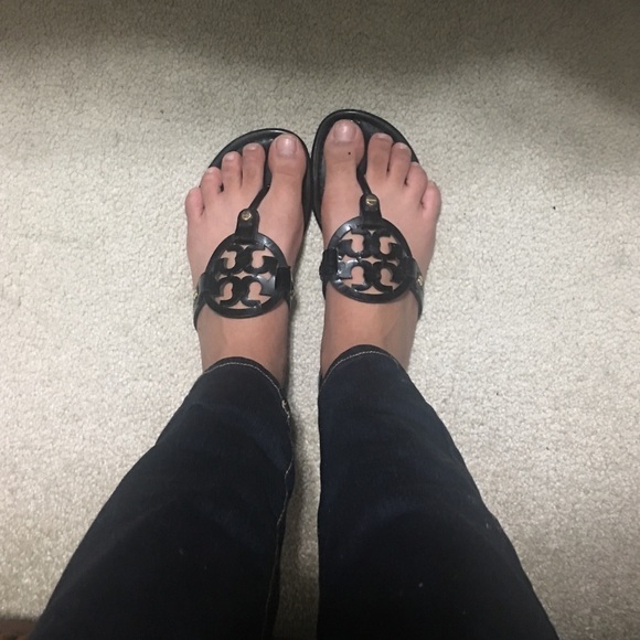 Tory burch black flip flops