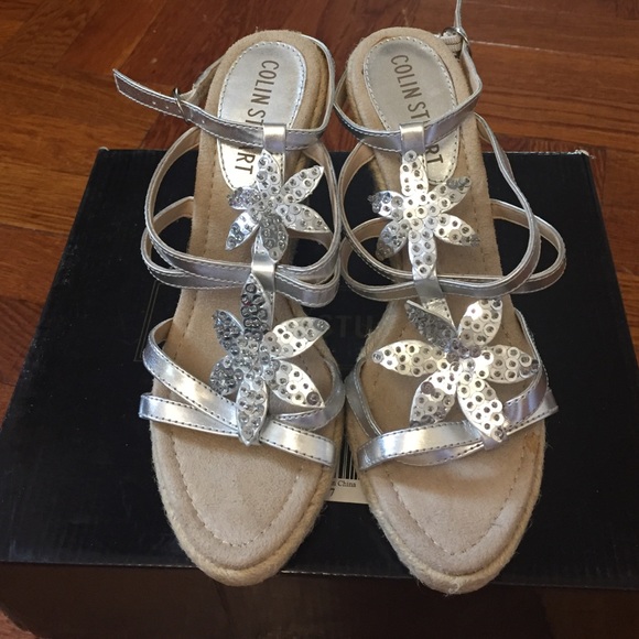 50% off!❤️Victoria's Secret Sandals Wedge❤️ Size 7