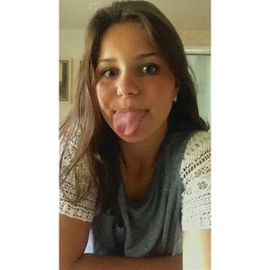 Meet your Posher, Brenna