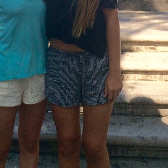 Brandy Melville flowy shorts - Picture 2 of 3