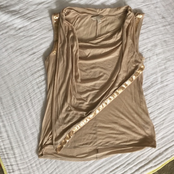 Awesome  Gold Details!