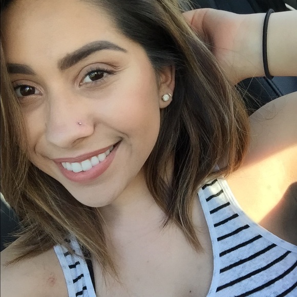 Meet your Posher, Alexandra