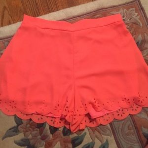 High waisted stretch shorts