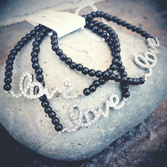 "LOVE" bracelet set