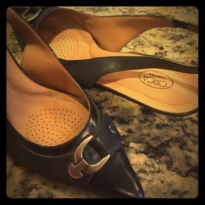 Kitten heel sling backs