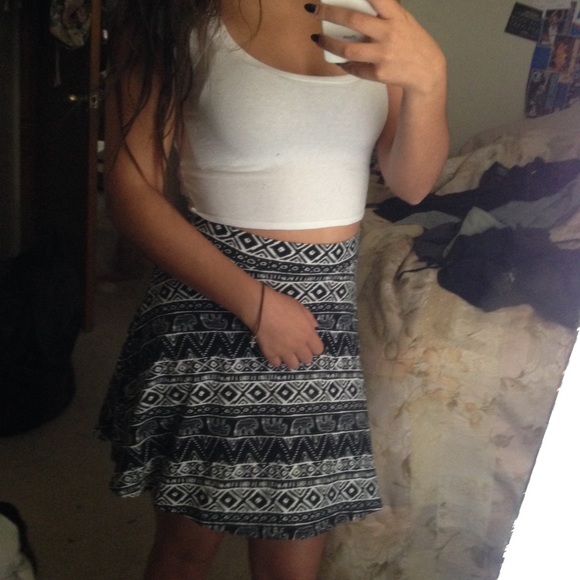 🔥5$ SALE🔥Aztec pattern high rise skirt