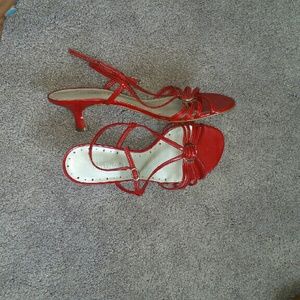 Michelle D red 1" heels