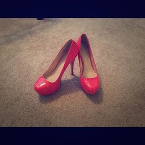 Hot pink Aldo pumps