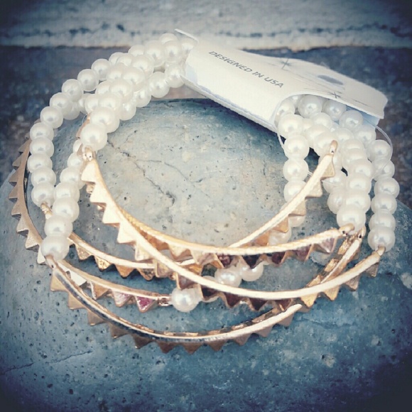 Gold Spike Bracelet Set