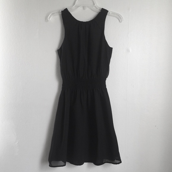 LBD - Picture 2 of 4