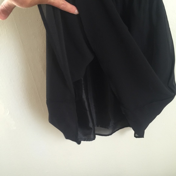 LBD - Picture 4 of 4