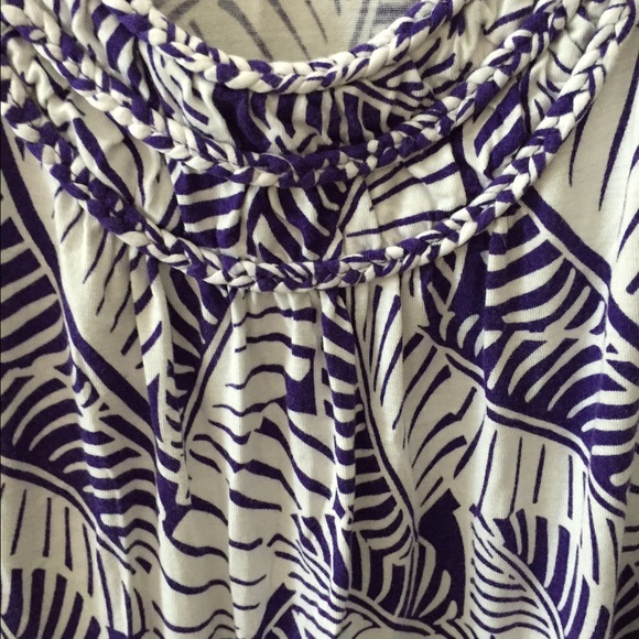 Sleeveless leaf blouse - Picture 2 of 3