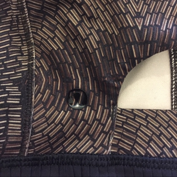 SOLD 🔴 Lululemon City Tank - Picture 4 of 4