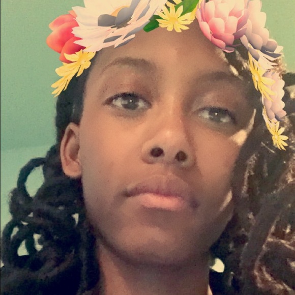 Meet your Posher, Elayna