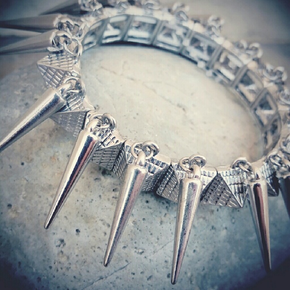 PYRAMID & SPIKES BRACELET