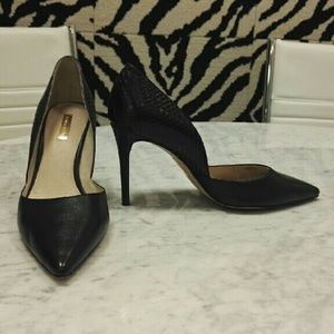 Black Snake Detailed Leather Pumps